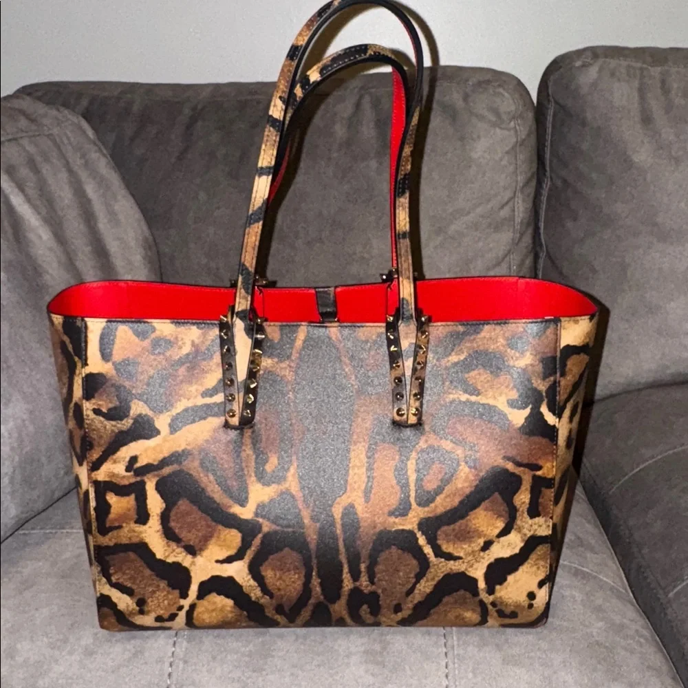 New Christian Louboutin small cabata tote - Picture 3 of 7